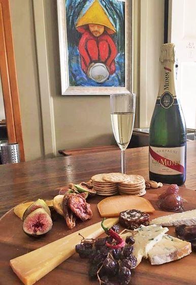 Mischief And Mayhem Wine Lounge - Food Delivery Shop 3