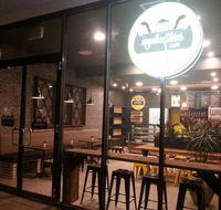 Munkeeskins Cafe - Food Delivery Shop