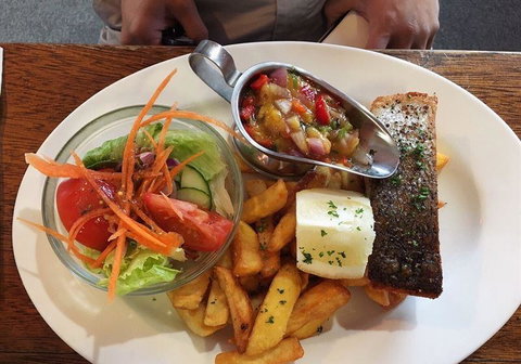 Suenami Beauty Point - Food Delivery Shop 11