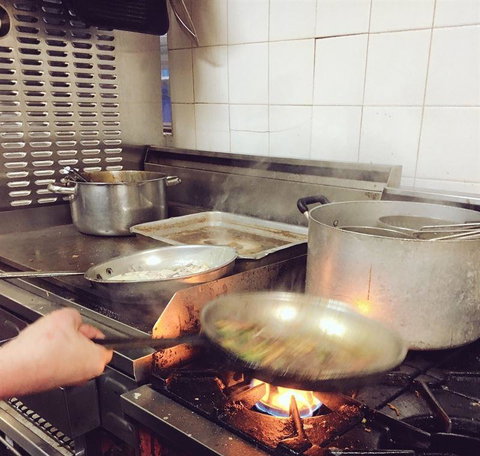 Suenami Beauty Point - Food Delivery Shop 18