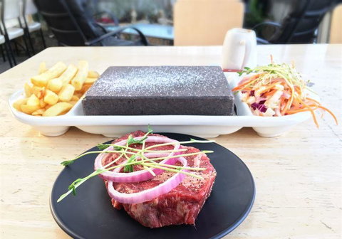 Suenami Beauty Point - Food Delivery Shop 20