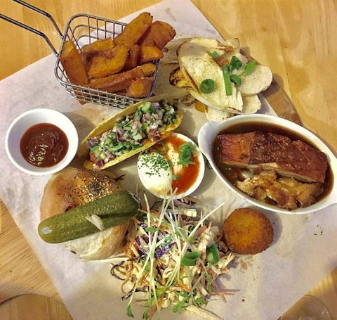 Suenami Beauty Point - Food Delivery Shop 27