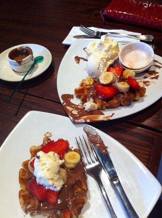 Max Brenner - Food Delivery Shop 2