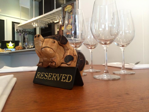 Three Little Pigs Bar & Bistro - Pet Food Australia 4