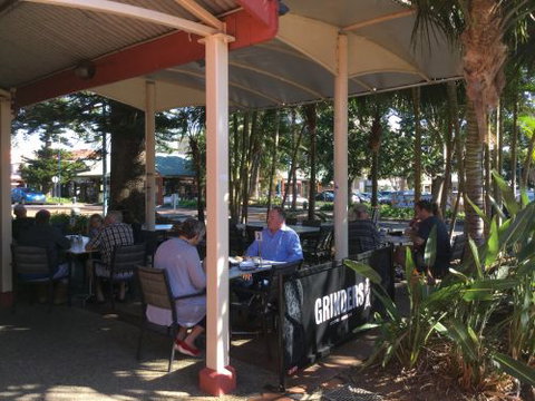 Winky’s On Clarence - Food Delivery Shop 1