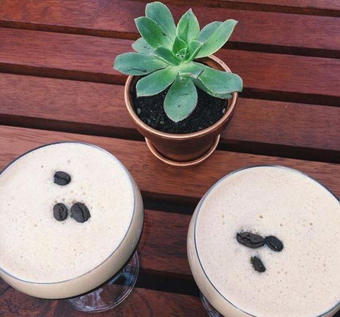 Blue Tongue Wine Bar - Food Delivery Shop 1