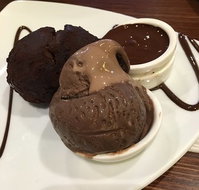 Max Brenner - Food Delivery Shop