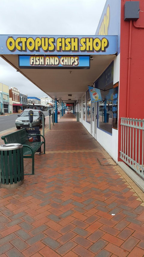 The Octopus Fish Shop - Pet Food Australia 4