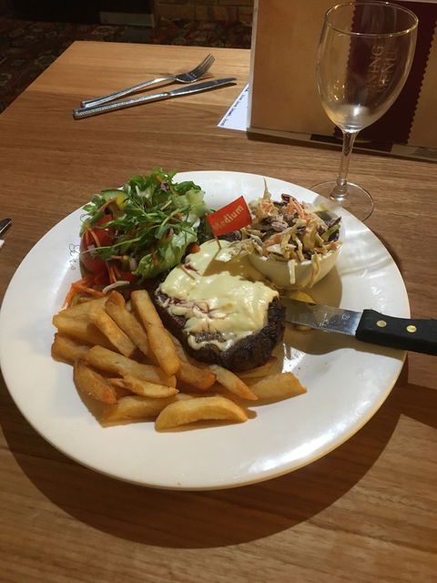 Wintersun Hotel Motel Restaurant - Food Delivery Shop 6