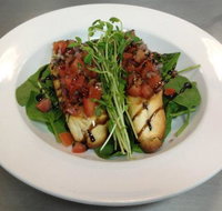 3 Oceans Wine Company Winery  Cafe - Pet Food Australia