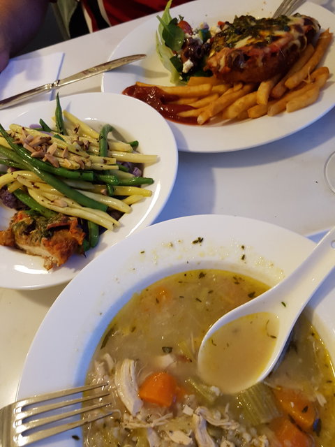 Yallingup Caves Hotel Restaurant - Pet Food Australia 1