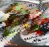 Along Came Henry - Pet Food Australia