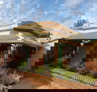 Jennacubbine Tavern - Food Delivery Shop