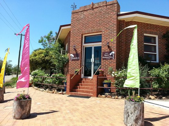 Dundee Beach ACT Food Delivery Shop