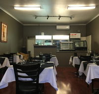 B  U - Pet Food Australia