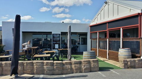 Breeze Cafe & Bar - Pet Food Australia 0