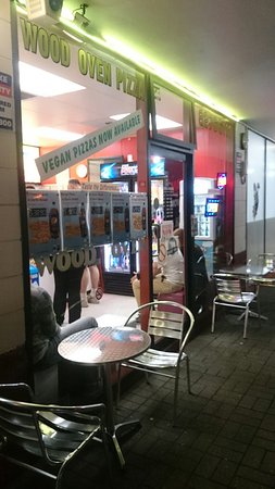 Papa Mia's Wood Oven Pizza - Food Delivery Shop 0