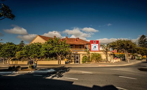 Port Noarlunga Hotel - Food Delivery Shop 0