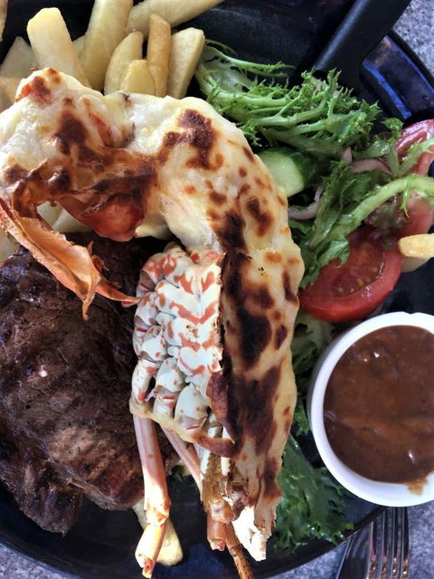 Finn McCool's - Norwood Hotel - Food Delivery Shop 6