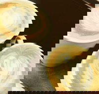 Alicia's Coffee Cake and Flowers - Pet Food Australia