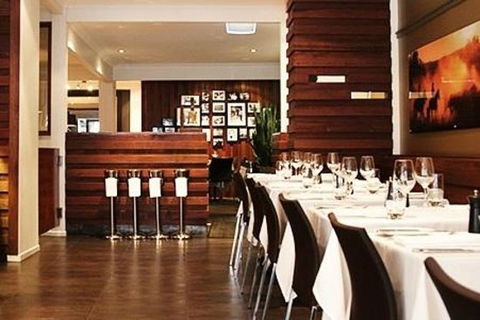 Black Hide Steakhouse - Pet Food Australia 0
