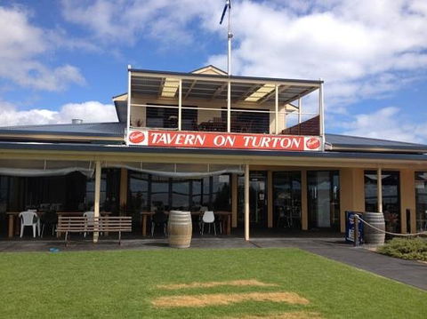 Tavern On Turton - Pet Food Australia 0