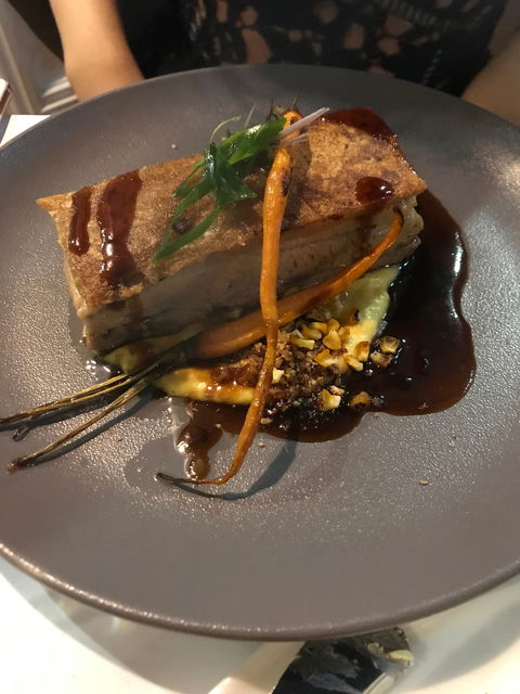 C'est Bon Restaurant Francais - Pet Food Australia 2