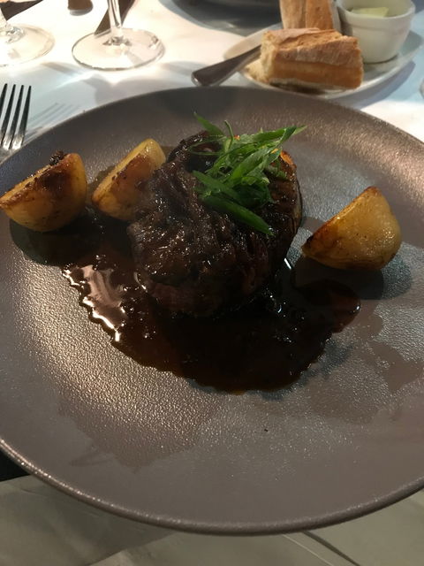 C'est Bon Restaurant Francais - Pet Food Australia 6