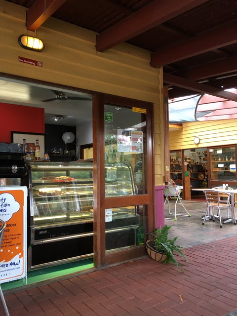 Sprout Juice And Coffee Bar - Food Delivery Shop 1
