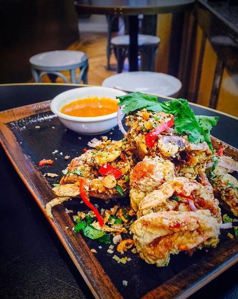 Apple Daily Bar & Eating House - Pet Food Australia 5