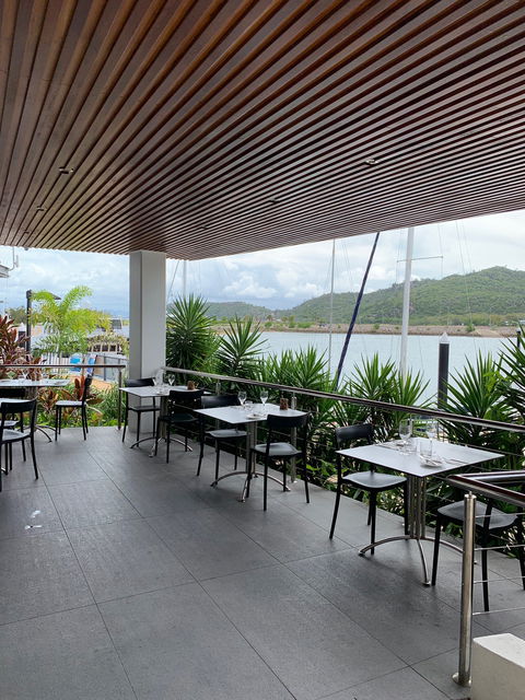 Boardwalk Restaurant And Bar - Pet Food Australia 1