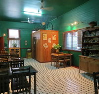 Irish Molly's Bar  Grill - Pet Food Australia