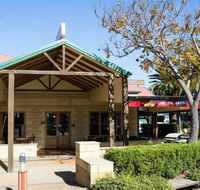 Russell Tavern - Food Delivery Shop