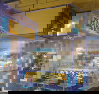 Childers Hot Bread  Cake Shop - Pet Food Australia