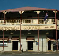 Cooktown Hotel - Pet Food Australia