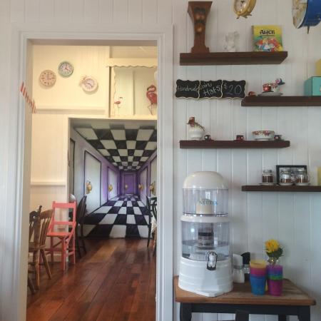 Mad Hatterz - Pet Food Australia 0