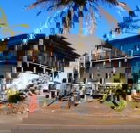 Peeramon Hotel - Pet Food Australia