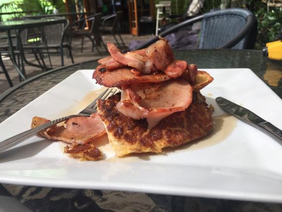 Moore ACT Food Delivery Shop