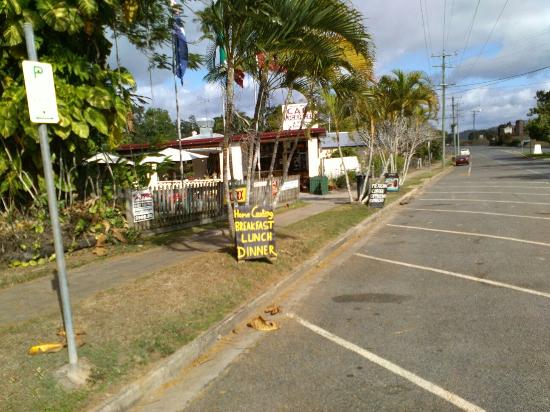 Dundee Beach ACT Food Delivery Shop
