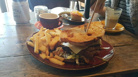 Vasili's Garden & Cafe - Food Delivery Shop 0