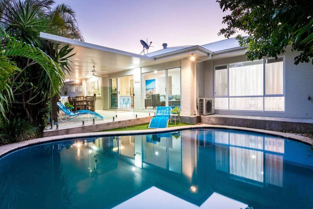 Broadbeach Waters Home With Private Pool Broadbeach Waters