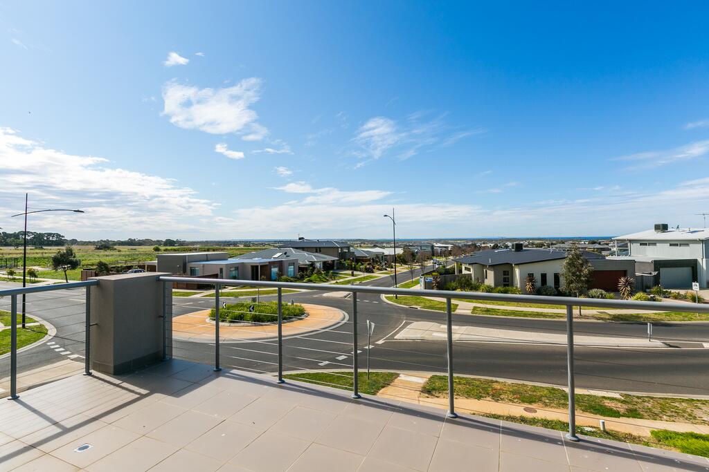 Centreside Ocean Views 59 Torquay