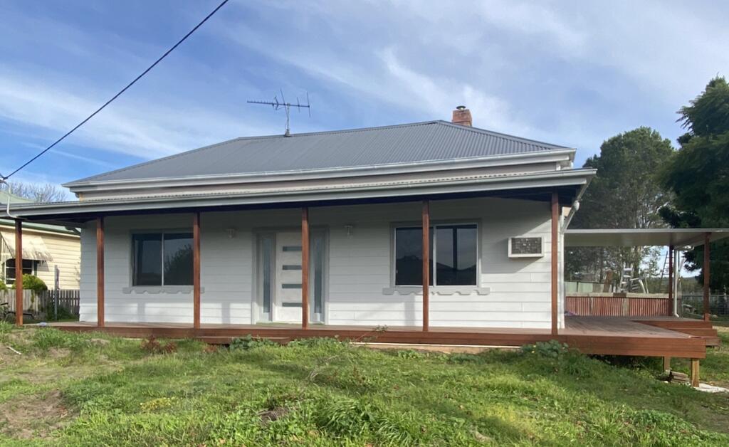 Ellalong Lagoon Home with a view Ellalong