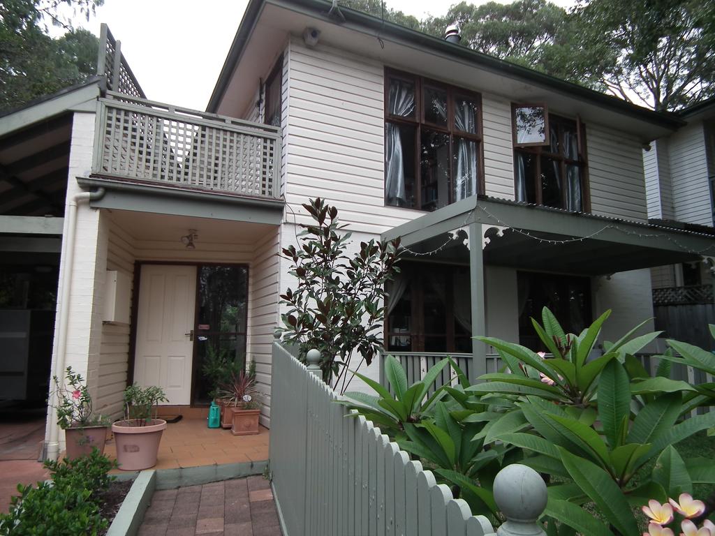 Frenchs Forest Bed and Breakfast Frenchs Forest