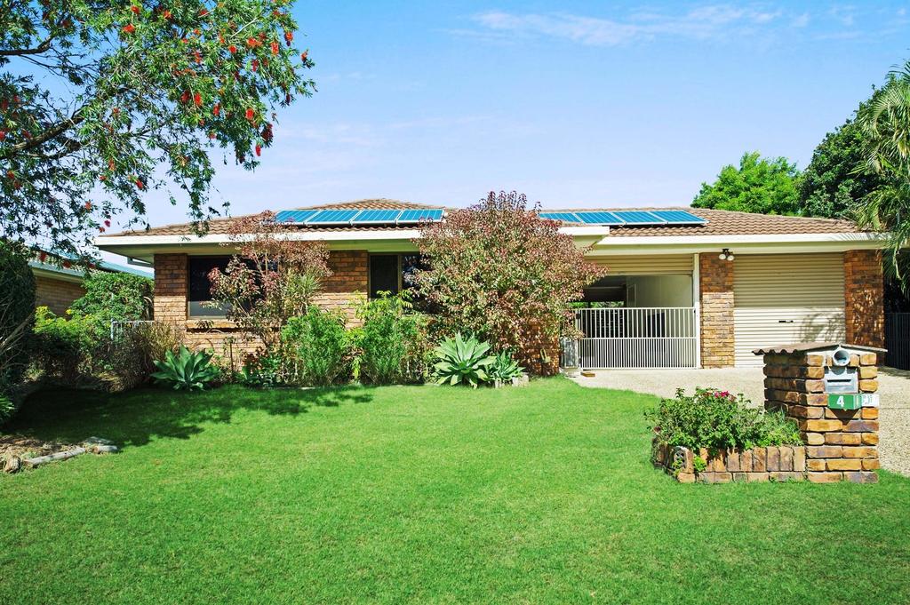 Freshly revovated Dog Friendly House walking distance to Waterfront Bellara