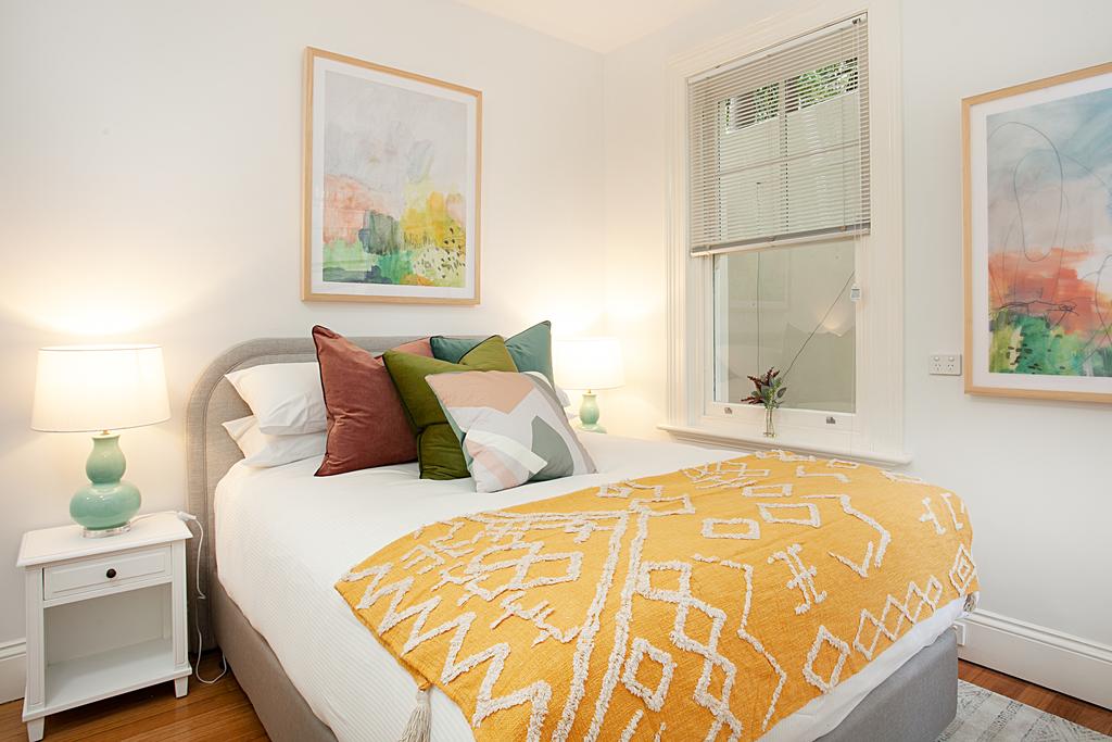 Funky Inner West Studio with Patio 20 Min from CBD Lewisham