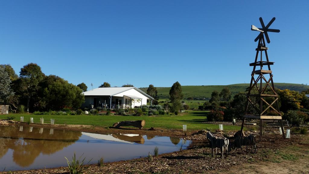 Linger Longer Cottages Hayborough