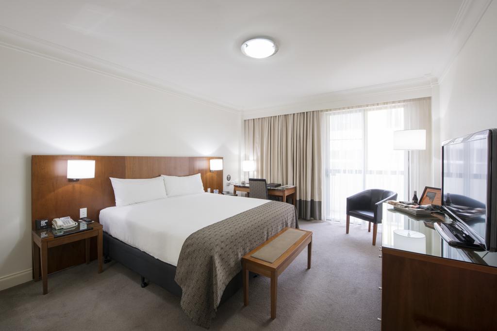 Majestic Roof Garden Hotel Adelaide