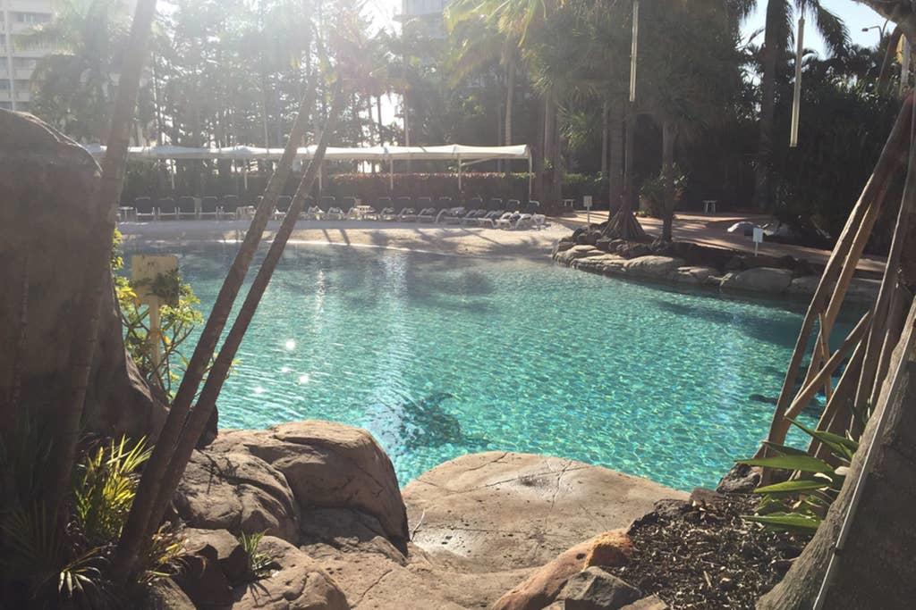 Mantra Crown Towers - Private Apartment Surfers Paradise
