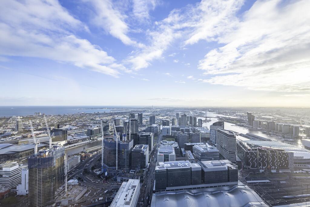 Modern Apartments  Collins Tower Melbourne